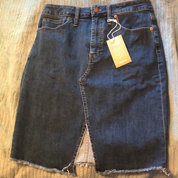 Madewell Fray Hem Denim Pencil Skirt - Picture 5 of 11